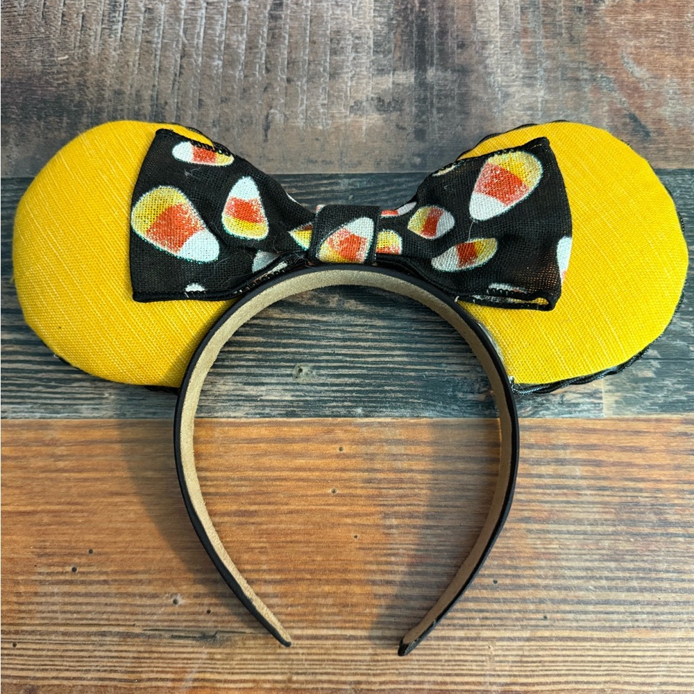 👏🏻 2/$10  Yellow Candy Corn Minnie Mouse ears